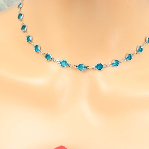 "Minimalist Necklace – Timeless, Elegant Jewelry for Her, MAR091744 - Picture 7 of 10